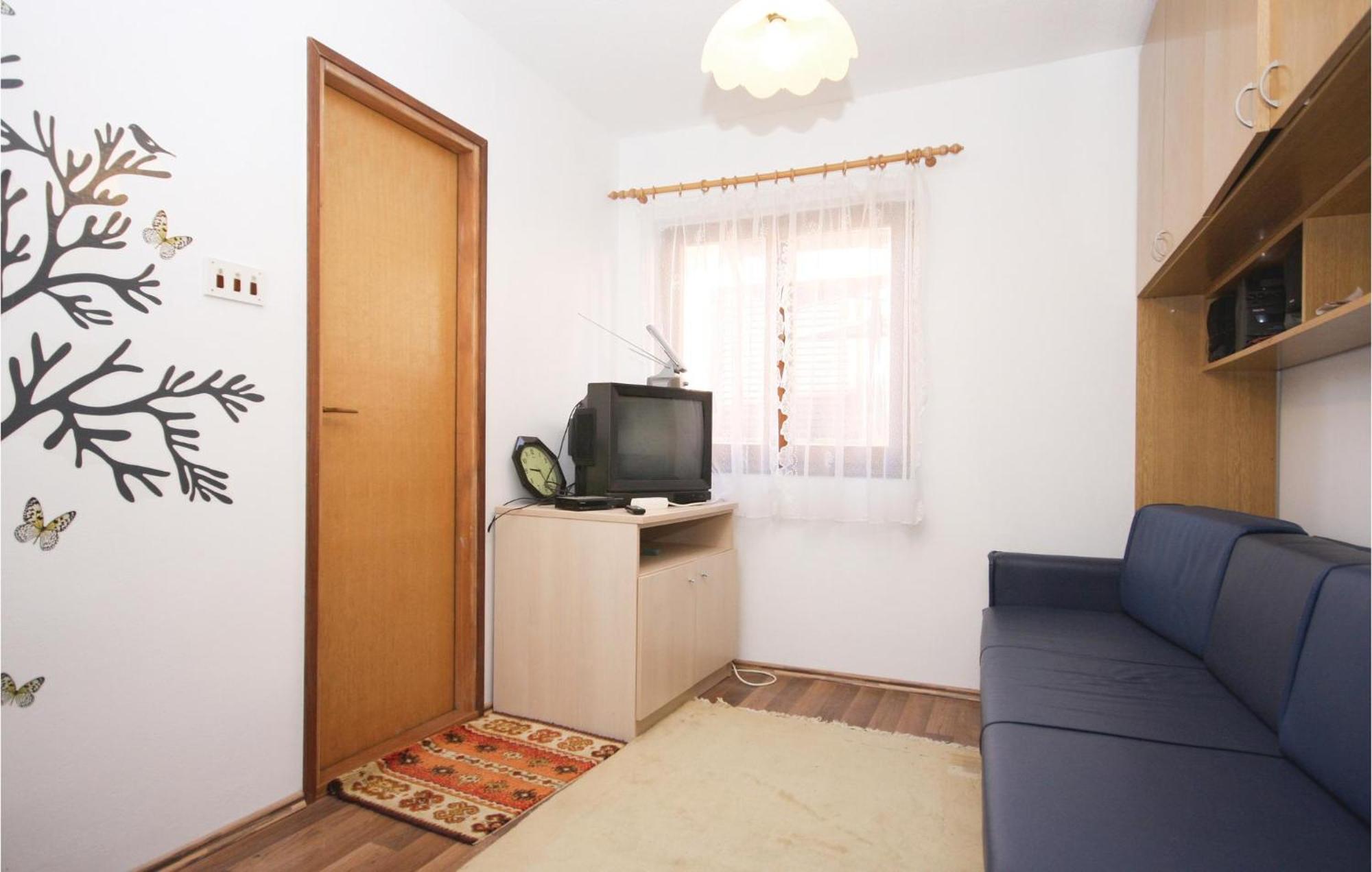 Amazing Apartment In Pavicini With Kitchen 외부 사진
