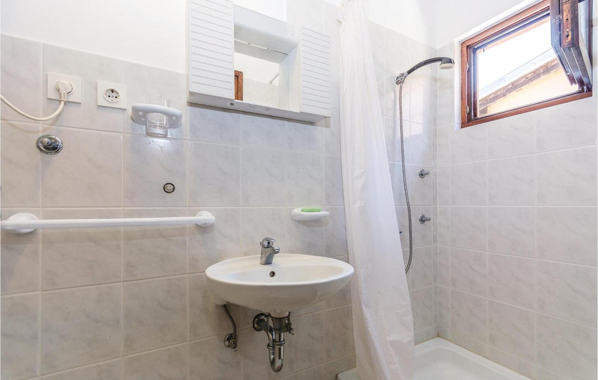 Amazing Apartment In Pavicini With Kitchen 외부 사진